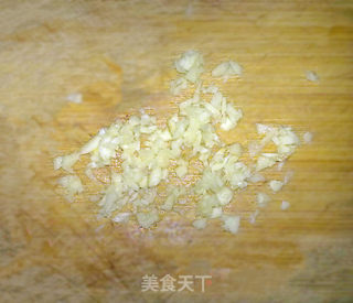 青红椒拌茄子 少油的做法步骤：4