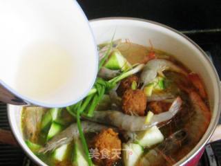 肉丸鲜虾炖豆腐的做法步骤：12