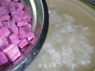银耳紫薯粥的做法步骤：7