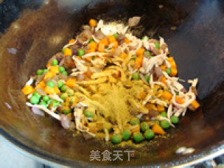 咖喱鸡丝焖饭的做法步骤：7