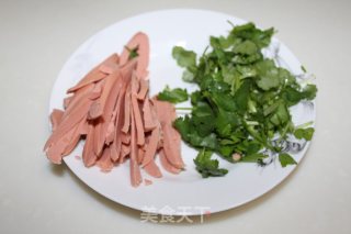 水煮腰片的做法步骤：3