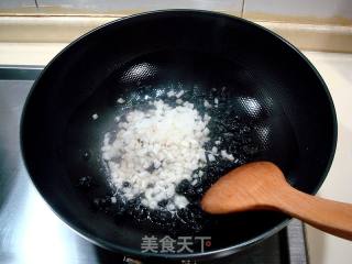 洋葱豆豉酥的做法步骤：1