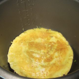 毛豆炒蛋-----家常简单营养美食的做法步骤：1