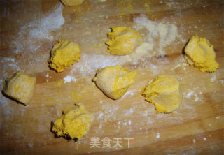 玫瑰馅南瓜饼的做法步骤：4