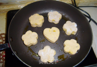 玫瑰馅南瓜饼的做法步骤：8