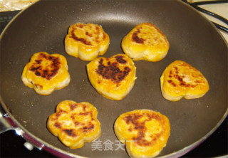 玫瑰馅南瓜饼的做法步骤：10