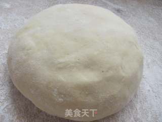手擀炸酱面的做法步骤：1
