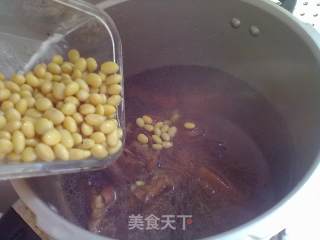 黄豆猪蹄煲的做法步骤：9