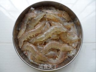 鲜虾牛筋丸砂锅粥的做法步骤：4