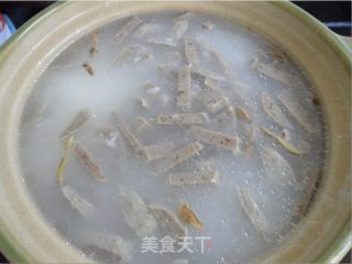鲜虾牛筋丸砂锅粥的做法步骤：7