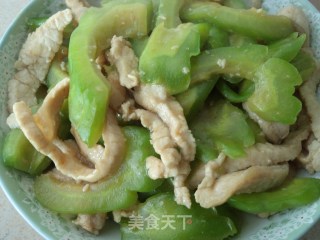 苦瓜炒肉丝的做法步骤：4