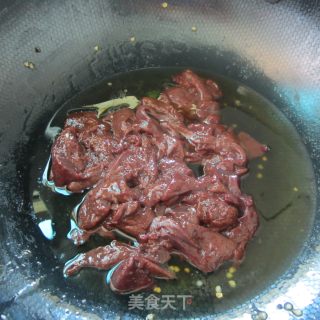 辣椒炒猪肝的做法步骤：7