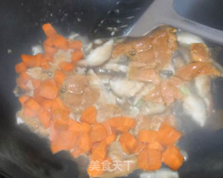 香菇鸡肉饭的做法步骤：10