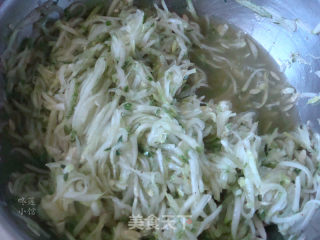 黄瓜丝面糊饼的做法步骤：4