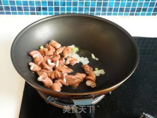 冻豆腐烧大肠的做法步骤：4