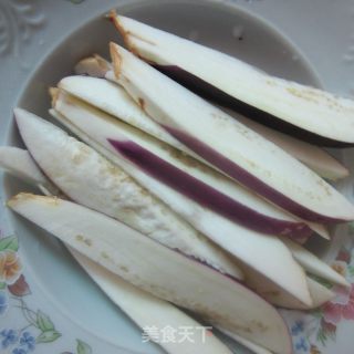 茄条炒腊肉的做法步骤：3