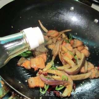 茄条炒腊肉的做法步骤：9