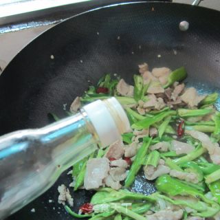 辣椒炒瘦肉的做法步骤：5