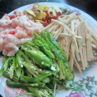 瘦肉豆腐丝的做法步骤：1