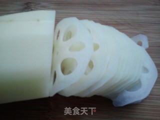 糖腌藕片的做法步骤：2