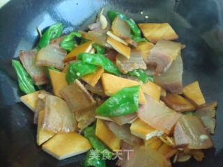 腊肉炒香干的做法步骤：10