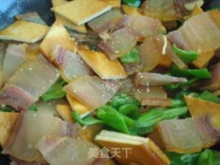 腊肉炒香干的做法步骤：11