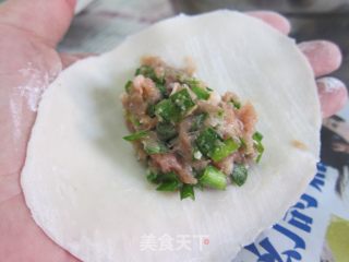 【三鲜炸饺】PK【三鲜酥网煎饺】的做法步骤：7