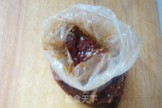 【下面条雨的那天】麻辣牛肉面加粉的做法步骤：1