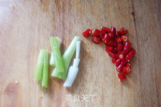 【下面条雨的那天】麻辣牛肉面加粉的做法步骤：2