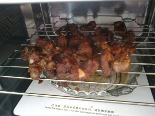 椒盐烤排骨的做法步骤：5