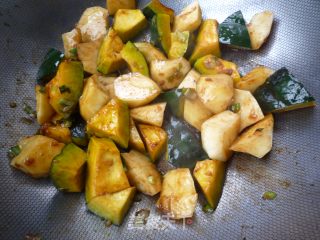 （南瓜）窝瓜土豆盖饭的做法步骤：6
