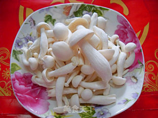 白玉菇鸡蛋汤的做法步骤：1