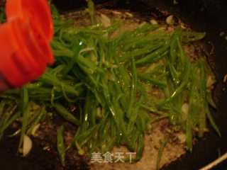 炎炎夏日的一道清凉--麻酱鸡丝凉面的做法步骤：2
