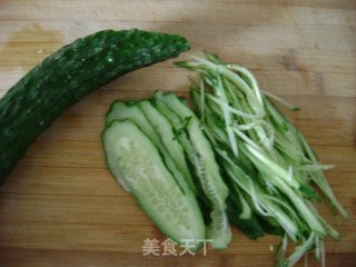 炎炎夏日的一道清凉--麻酱鸡丝凉面的做法步骤：6