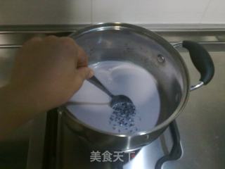 儿时的最爱--血糯米冰淇淋的做法步骤：1