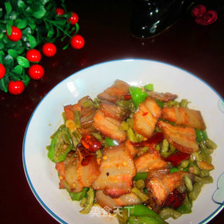 咸豆角炒腊肉的做法步骤：10
