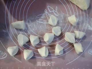 豆角猪肉锅贴饼的做法步骤：7