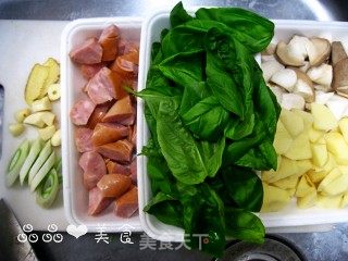 三杯烧三味的做法步骤：1