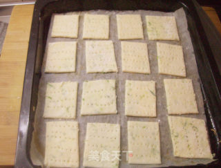 香葱饼干的做法步骤：13
