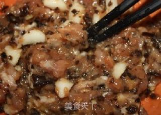 百合木耳蒸肉饼的做法步骤：5