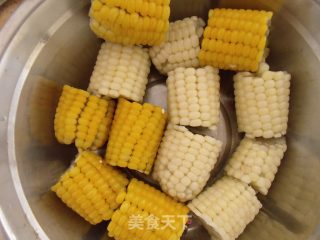 排骨玉米的做法步骤：1