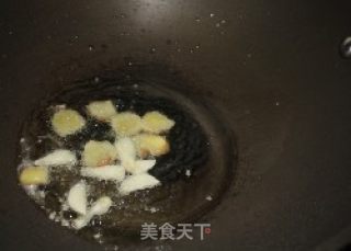 丝瓜炒毛豆的做法步骤：2