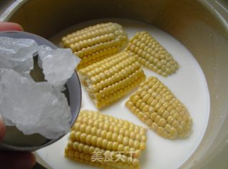 奶香玉米棒的做法步骤：4