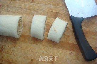一步一步做，大口大口吃的美味--【芝麻酱花卷】（详细步骤）的做法步骤：6