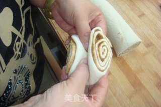 一步一步做，大口大口吃的美味--【芝麻酱花卷】（详细步骤）的做法步骤：7
