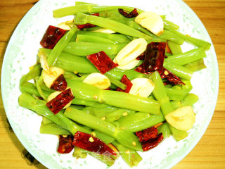 不浪费又开胃的夏季凉拌菜——酸辣空菜梗的做法步骤：4
