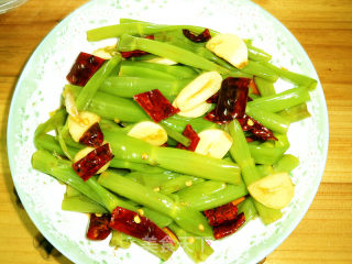 不浪费又开胃的夏季凉拌菜——酸辣空菜梗的做法步骤：5