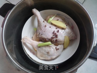 香酥鸭腿的做法步骤：4