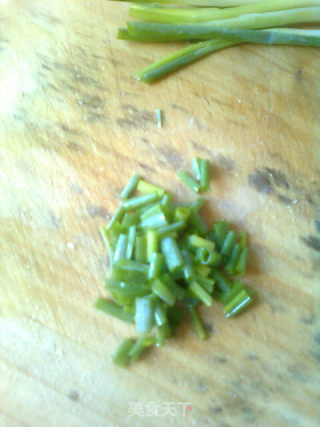 油煎豆腐烧肉的做法步骤：1