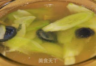 黄瓜皮蛋汤的做法步骤：5
